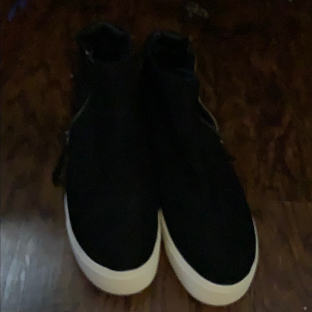 Woman’s Wedged sneakers
